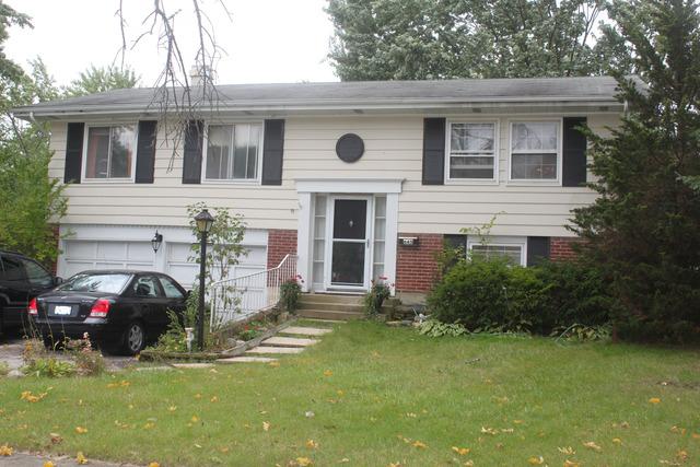 645 Evergreen Ln., Hoffman Estates, IL 60169