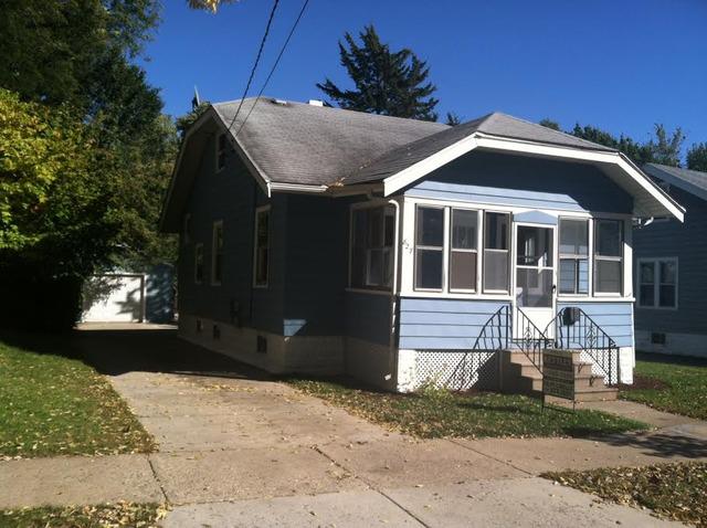 827 Hammond Ave., Aurora, IL 60506