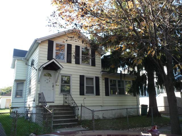 915 N Hickory St., Joliet, IL 60435