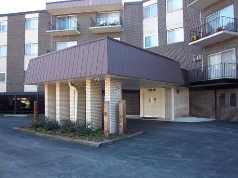 9840 S Pulaski Rd. #223, Oak Lawn, IL 60453