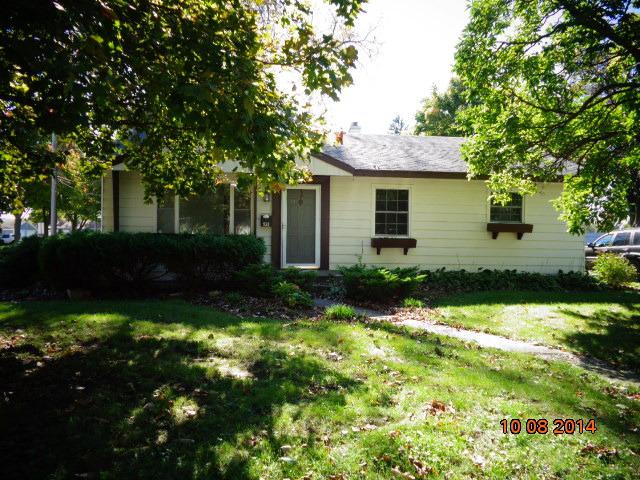 938 E Garden St., Dekalb, IL 60115