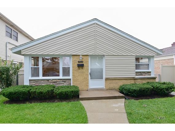 5838 S Nagle Ave., Chicago, IL 60638