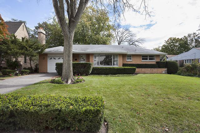1931 Butternut Ln., Northbrook, IL 60062
