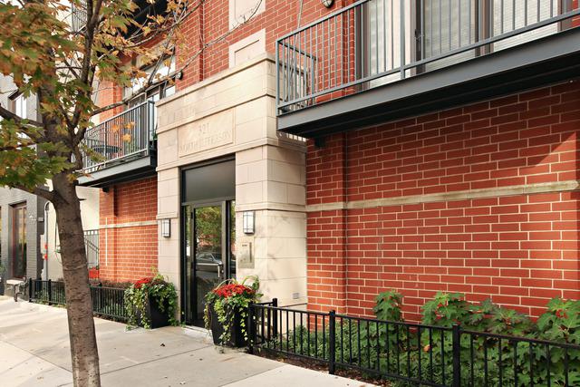 321 N Jefferson St. #301, Chicago, IL 60661