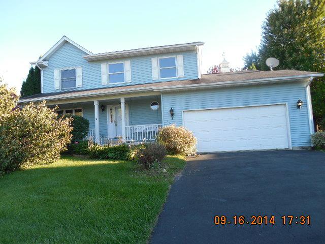 1627 Candlewick Dr., Poplar Grove, IL 61065