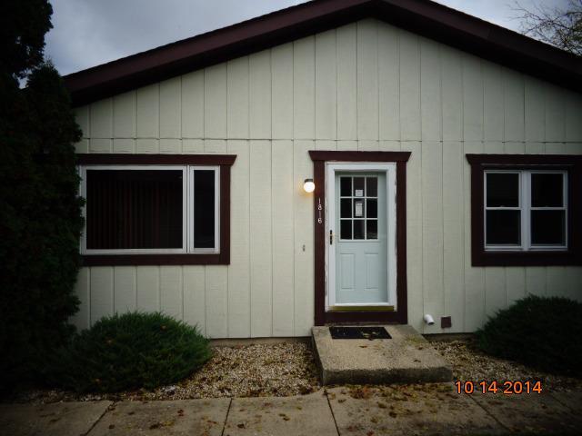 1816 Kerrybrook Ct., Sycamore, IL 60178