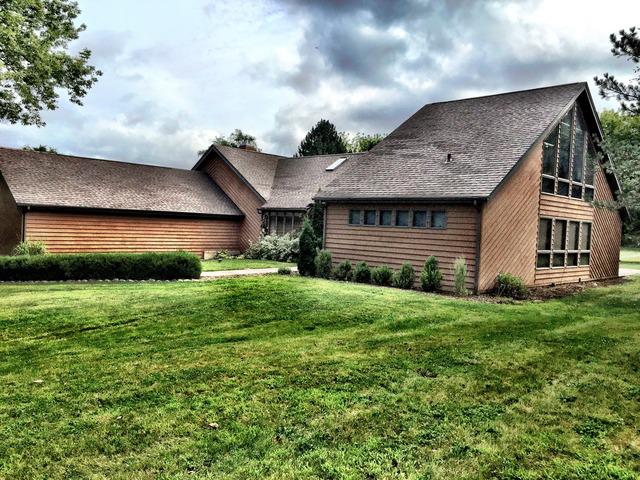 62 Overbrook Rd., South Barrington, IL 60010