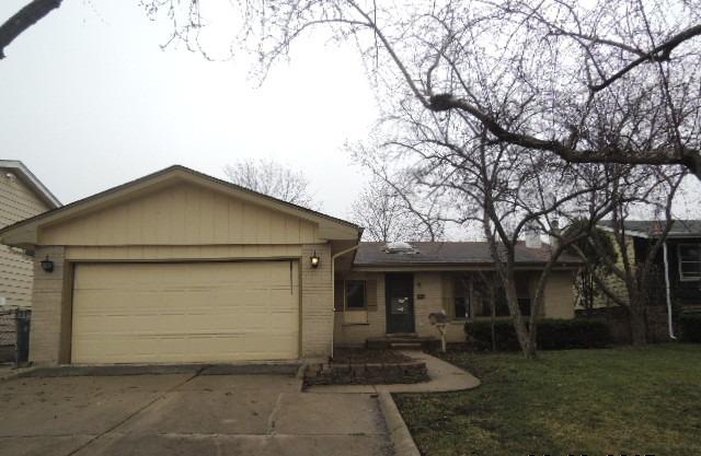 150 S Mill Meadows Ln., Addison, IL 60101