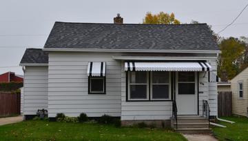 438 Maplewood Ave., Dekalb, IL 60115