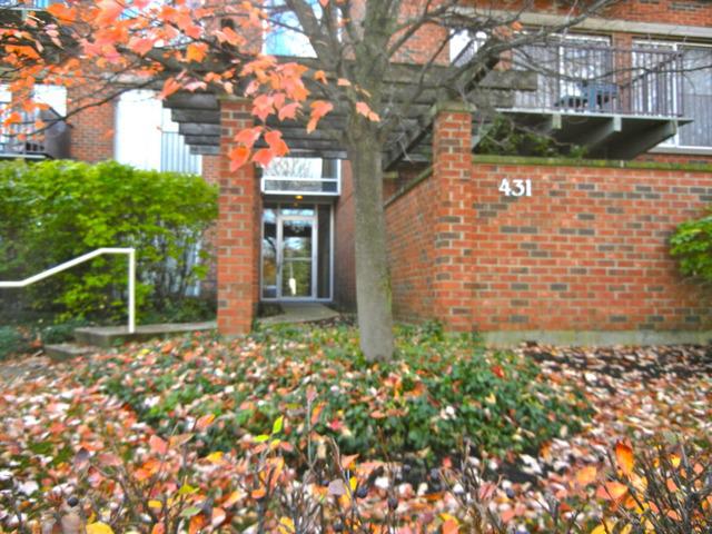 431 Kelburn Rd. #114, Deerfield, IL 60015