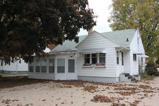 305 E South St., Morrison, IL 61270