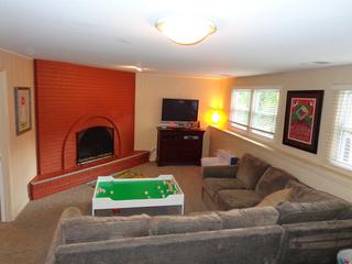 611 Downing Rd., Libertyville, IL 60048