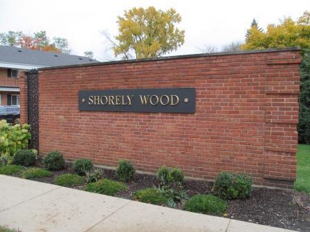 565 Shorely Dr. #102, Barrington, IL 60010