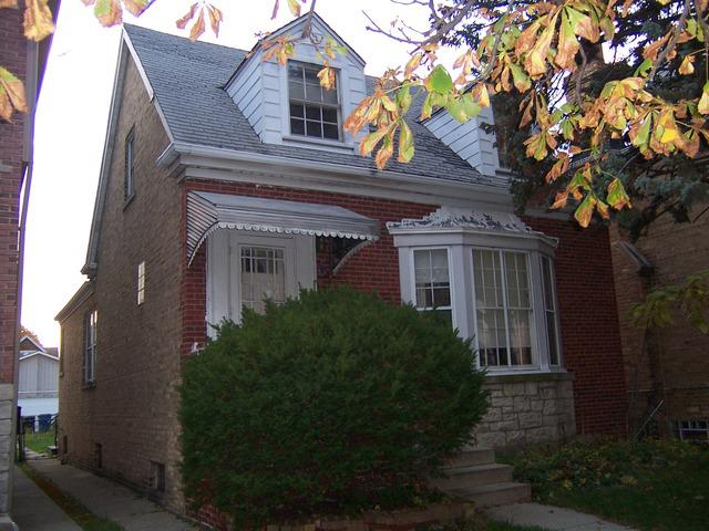 5916 N Merrimac Ave., Chicago, IL 60646