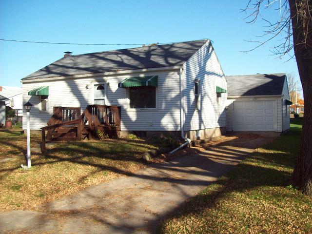 110 E Oak St., Manlius, IL 61338