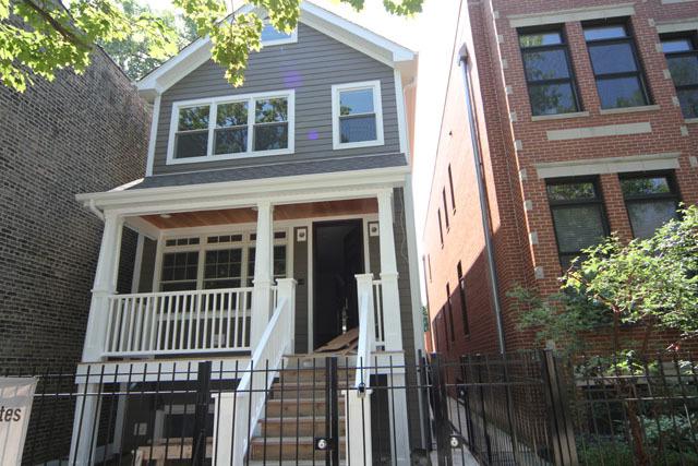 1821 W Wellington Ave., Chicago, IL 60657