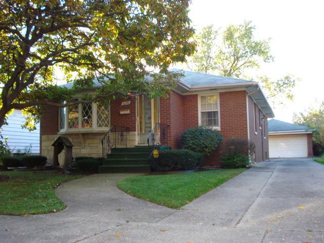 658 Mackinaw Ave., Calumet City, IL 60409