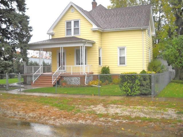 107 W Magnolia St., Washburn, IL 61570