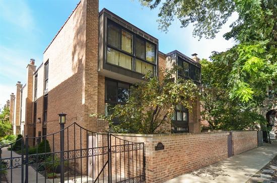 3020 N Waterloo Ct. #3, Chicago, IL 60657