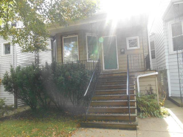 2241 W Berwyn Ave., Chicago, IL 60625