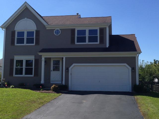 1128 Boxwood Dr., Crystal Lake, IL 60014