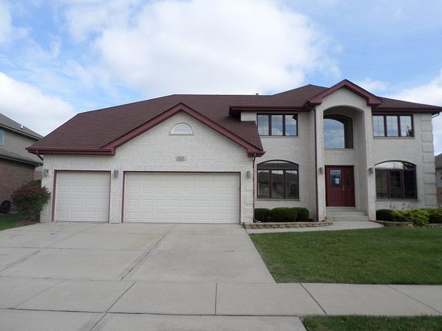 913 Berkshire Dr., Matteson, IL 60443