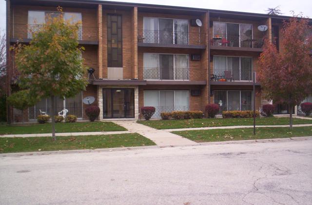 5338 W 96 St. #301, Oak Lawn, IL 60453