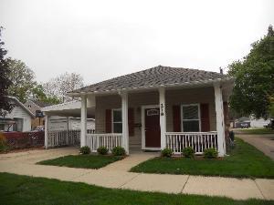 218 Orange St., Elgin, IL 60123