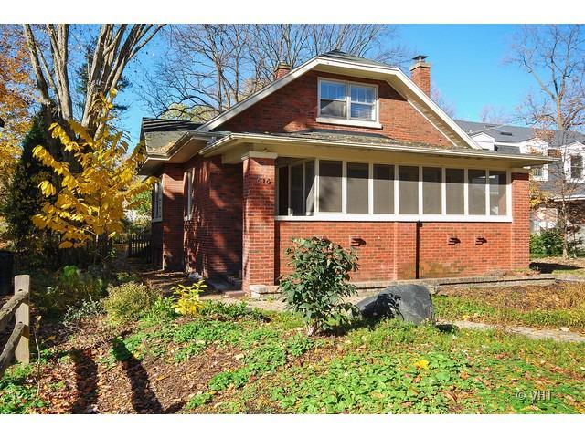 616 Newton Ave., Glen Ellyn, IL 60137