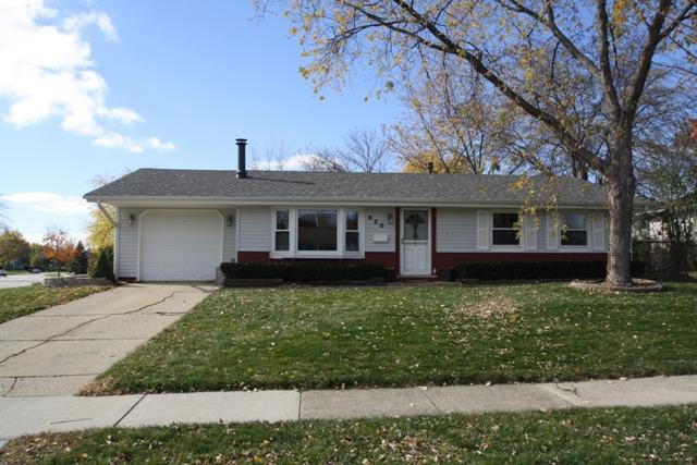 820 Stamford Ct., Schaumburg, IL 60193