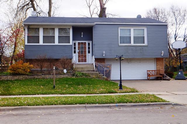 1111 Hunter Dr., Elgin, IL 60120