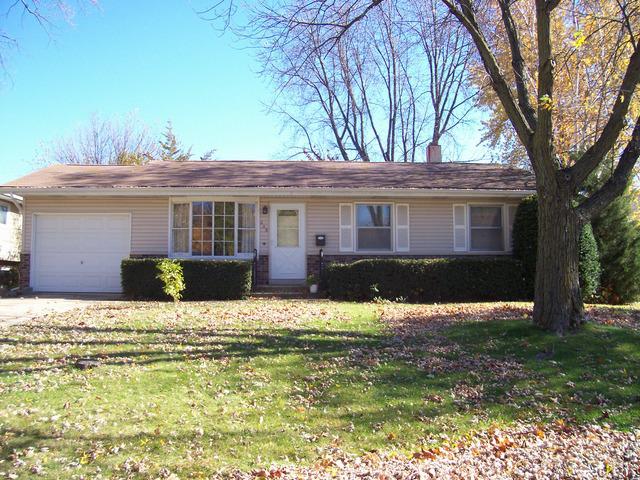 203 Lilac Ln., North Aurora, IL 60542