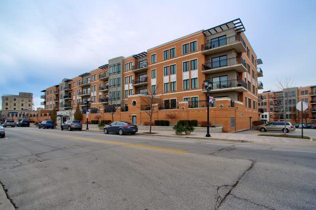 135 S York St. #408, Elmhurst, IL 60126
