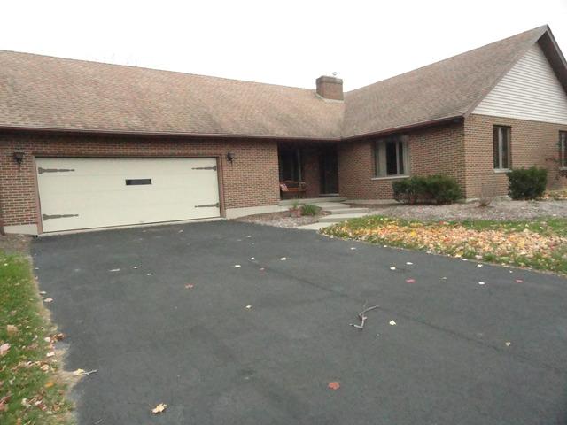 6 Cari Ct., Dekalb, IL 60115