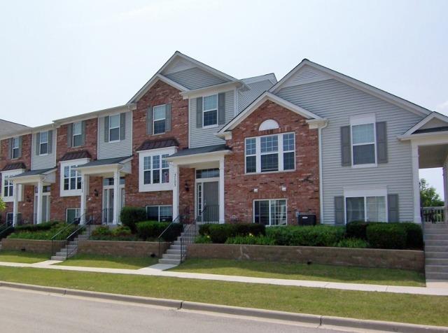 3103 Redbud Dr., Lindenhurst, IL 60046