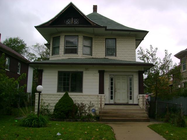 20 S 17th Ave., Maywood, IL 60153