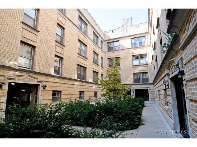 1364 W Greenleaf Ave. #3S, Chicago, IL 60626