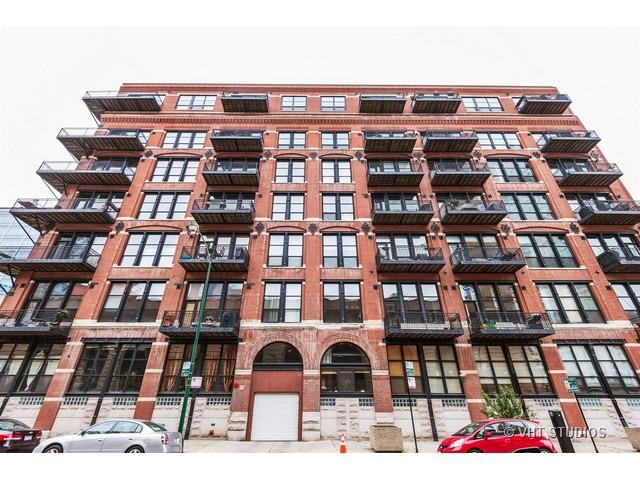 226 N Clinton St. #324, Chicago, IL 60661