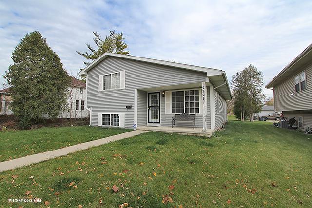 2321 Gilead Ave., Zion, IL 60099