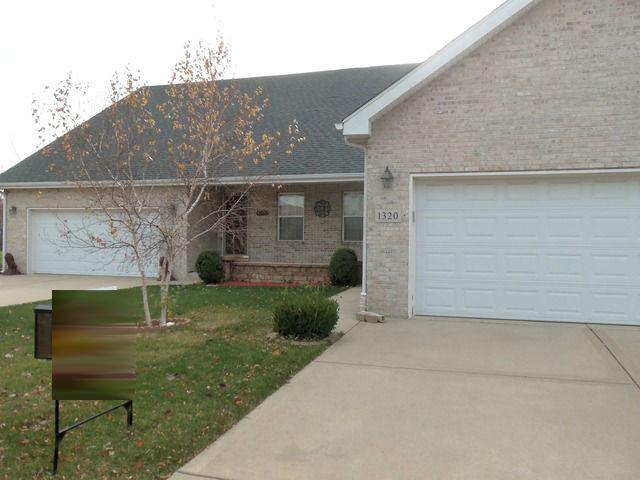 1320 Coral Bell Dr., Joliet, IL 60435