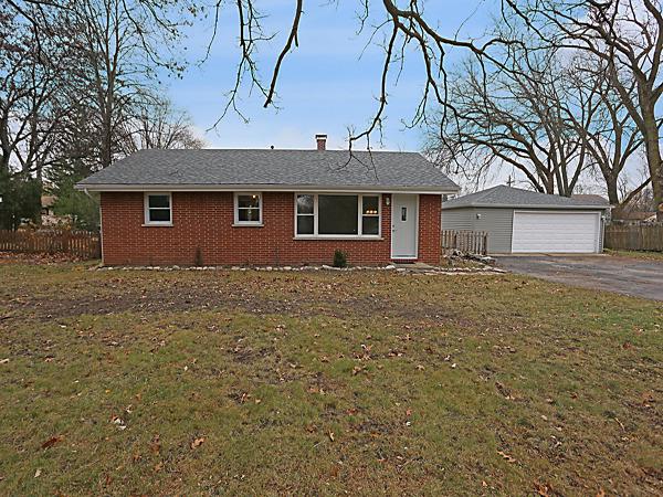 37 Briarwood Dr., Crystal Lake, IL 60014
