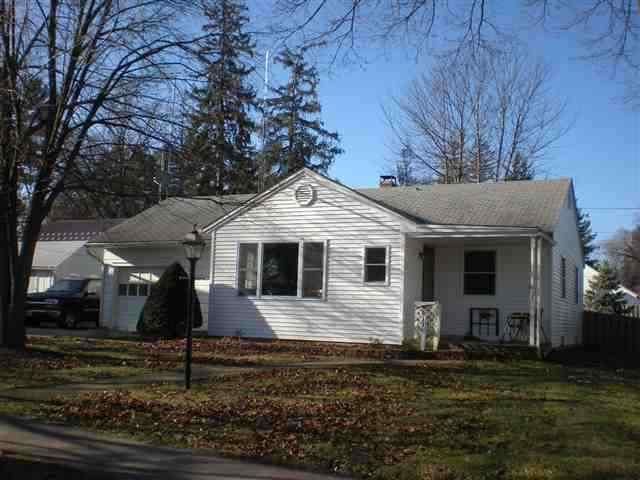 611 S Jackson St., Mount Carroll, IL 61053