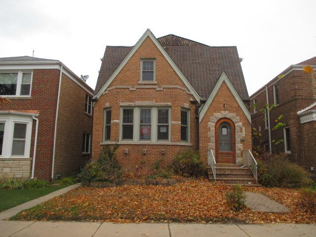 1323 Dobson St., Evanston, IL 60202