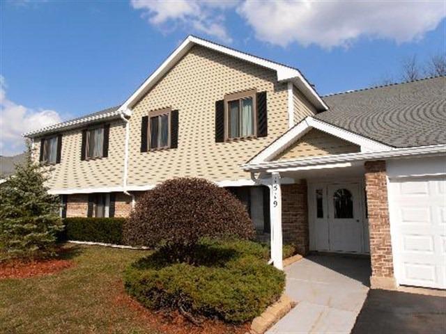 1519 Harbour Ct. #2B, Schaumburg, IL 60193