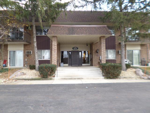 8315 Route 53 #B16, Woodridge, IL 60517