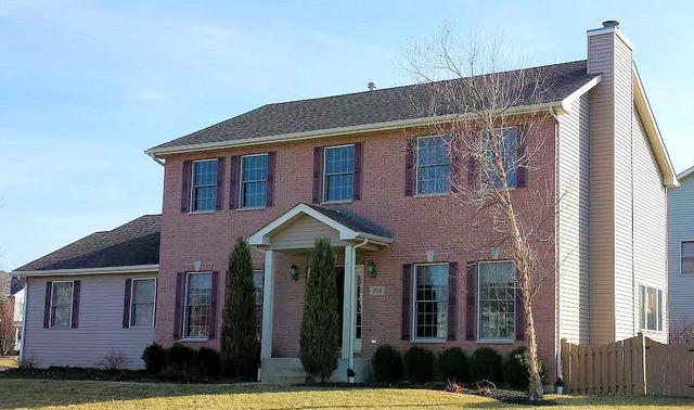 213 Midlane Dr., Crystal Lake, IL 60012