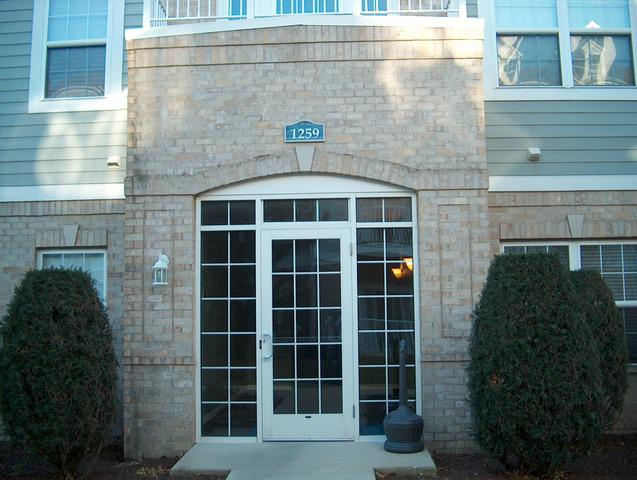 1259 Lake St. #204, Addison, IL 60101