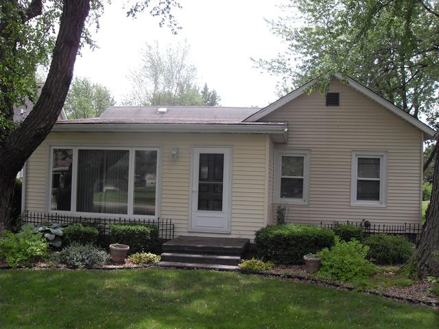 1145 E First St., Coal City, IL 60416