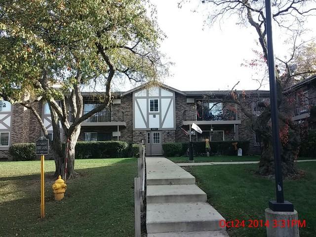 9S220 Frontage Rd. #18-111, Willowbrook, IL 60527