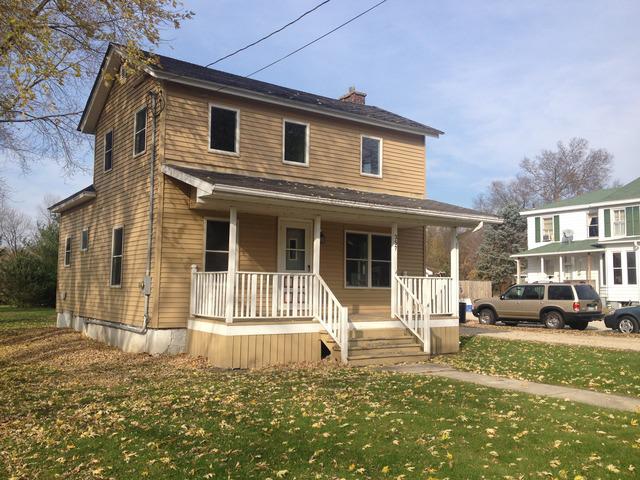 357 N Market St., Seneca, IL 61360